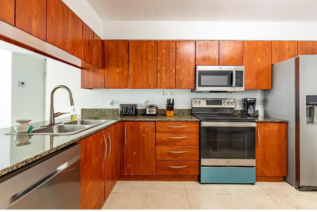 Two Bedroom Oceanview Apartment In Brickell Miami Exterior foto